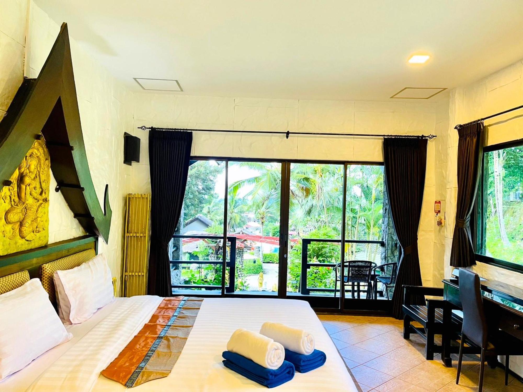 Boomerang Village Resort Kata Екстер'єр фото