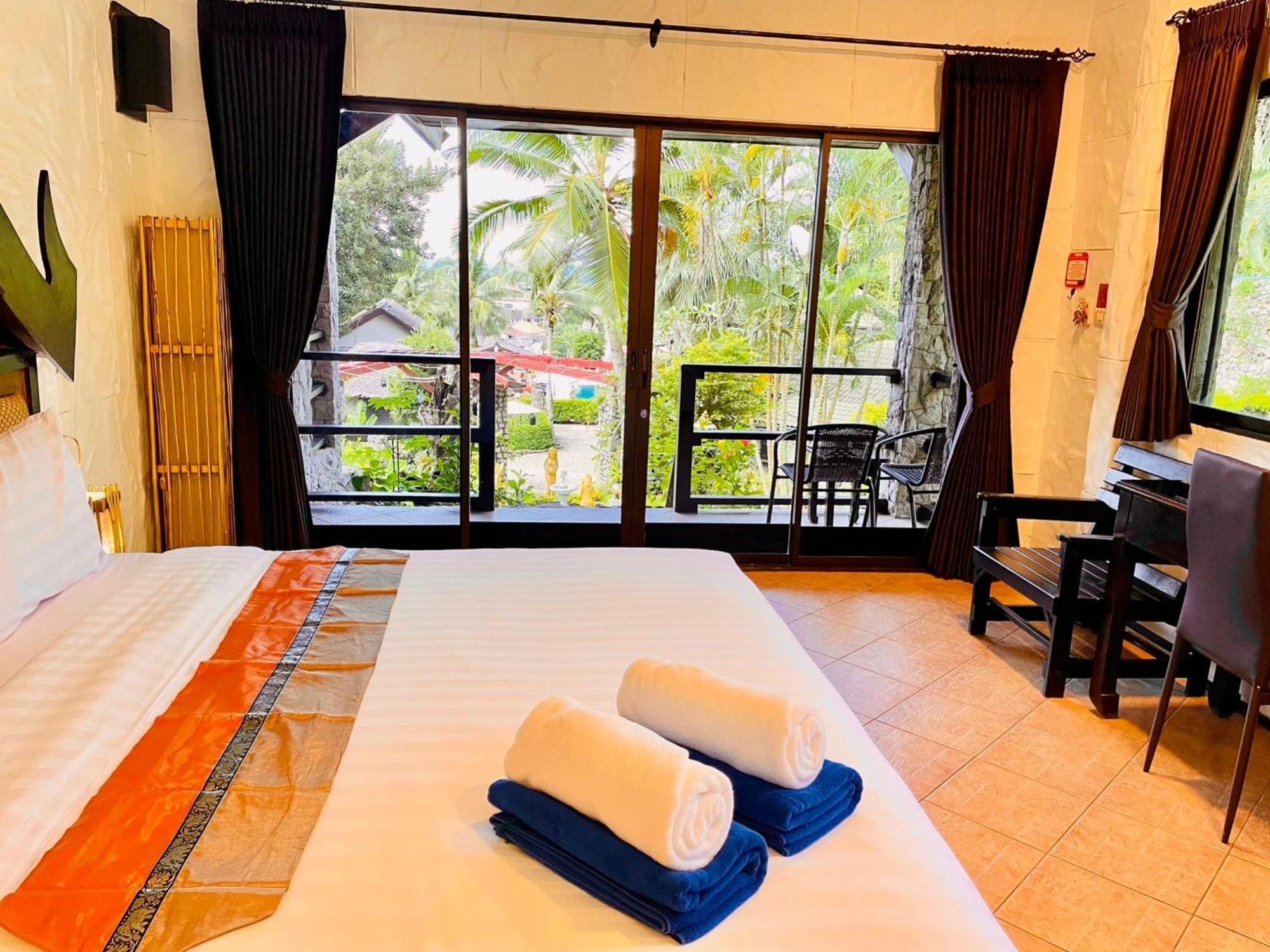 Boomerang Village Resort Kata Екстер'єр фото