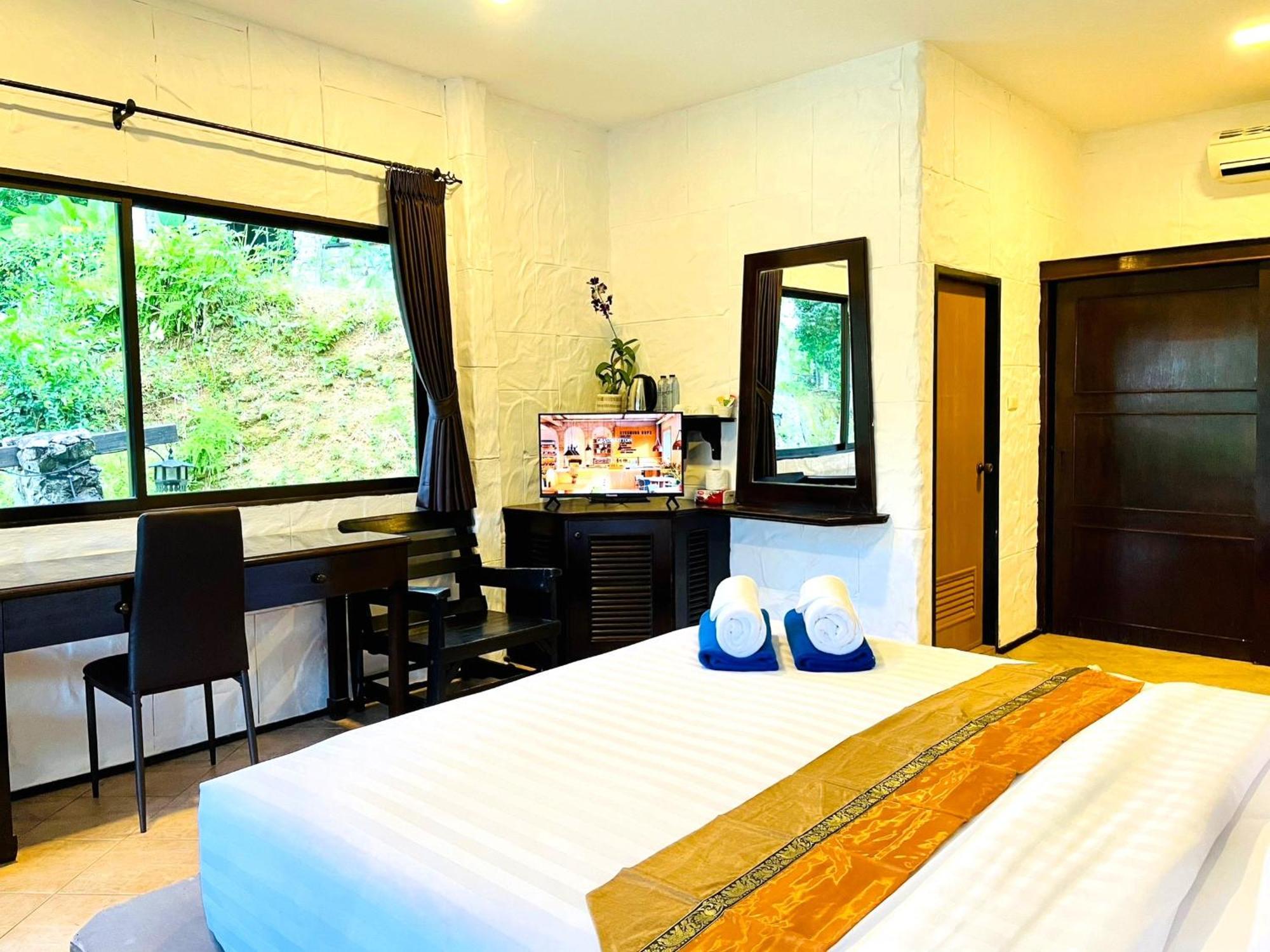 Boomerang Village Resort Kata Екстер'єр фото
